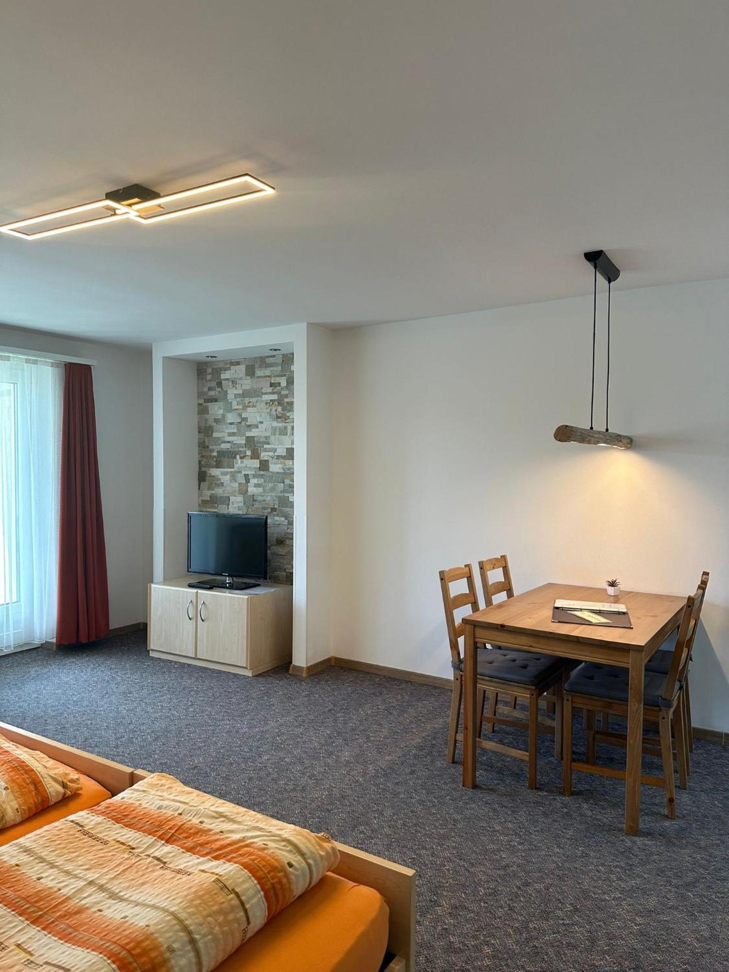 Haus Atlantic Loèche-les-Bains Extérieur photo